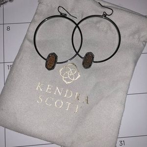 Elora Gunmetal Earrings with Drusy stone